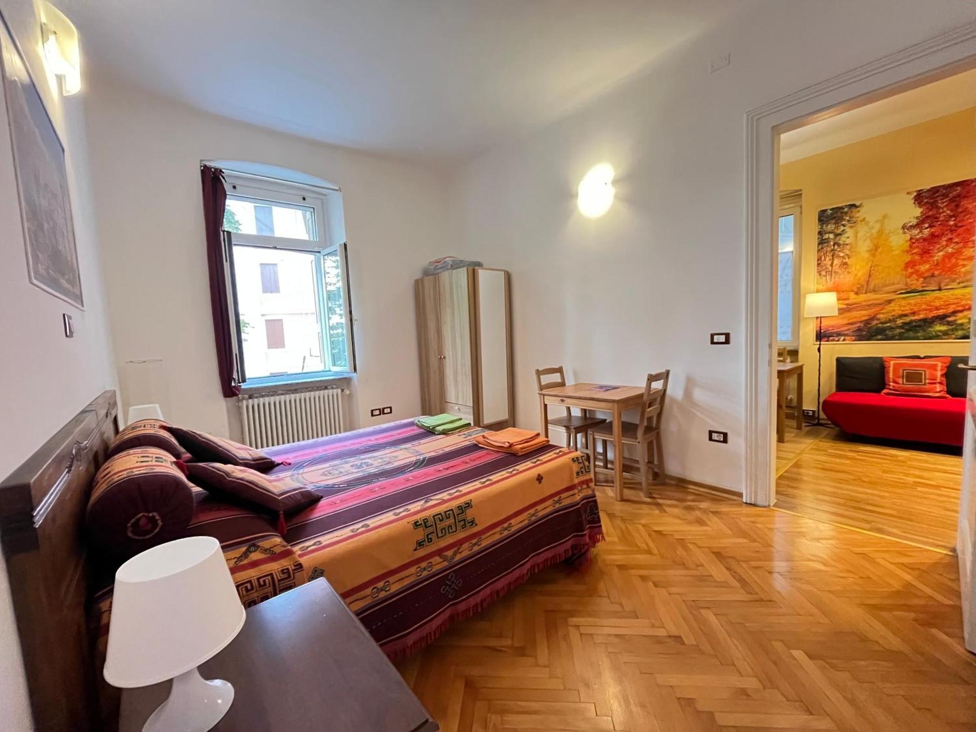 Casa Vacanze Desiderio ตรีเอสเต ภายนอก รูปภาพ
